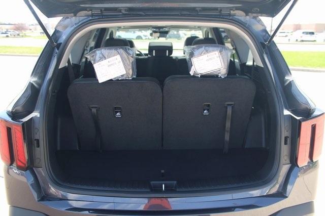 new 2025 Kia Sorento car, priced at $37,830