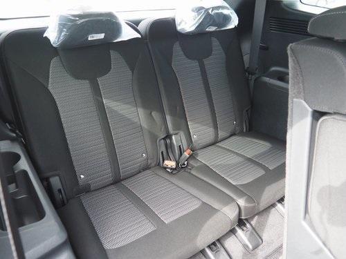 new 2026 Kia Sorento car, priced at $33,870