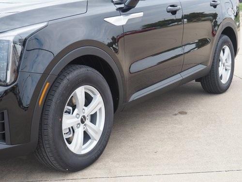 new 2026 Kia Sorento car, priced at $33,870