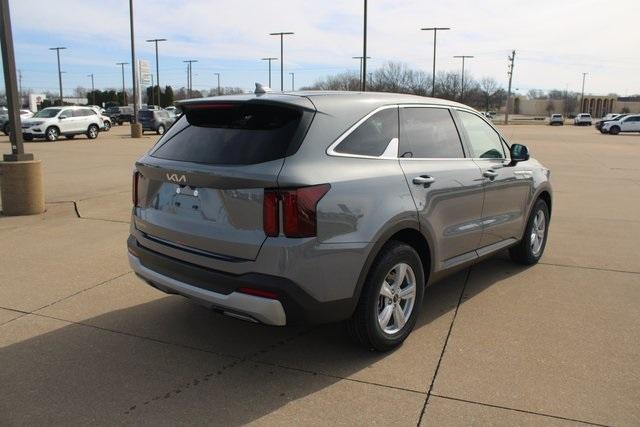 new 2025 Kia Sorento car, priced at $33,630