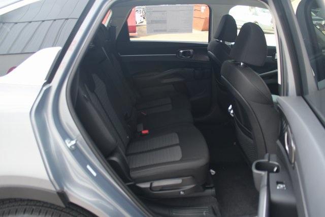 new 2025 Kia Sorento car, priced at $33,630