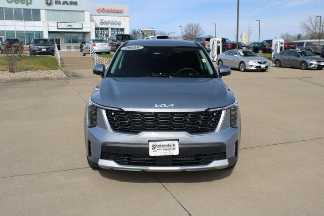 new 2025 Kia Sorento car, priced at $33,630