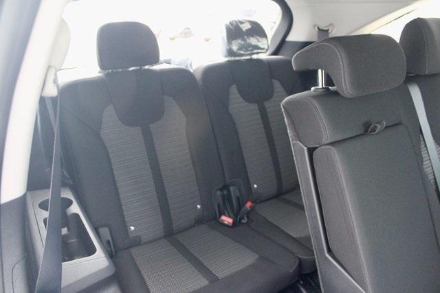 new 2025 Kia Sorento car, priced at $33,630