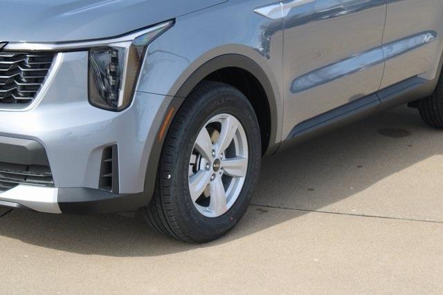new 2025 Kia Sorento car, priced at $33,630
