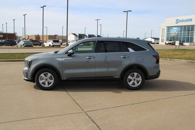 new 2025 Kia Sorento car, priced at $33,630