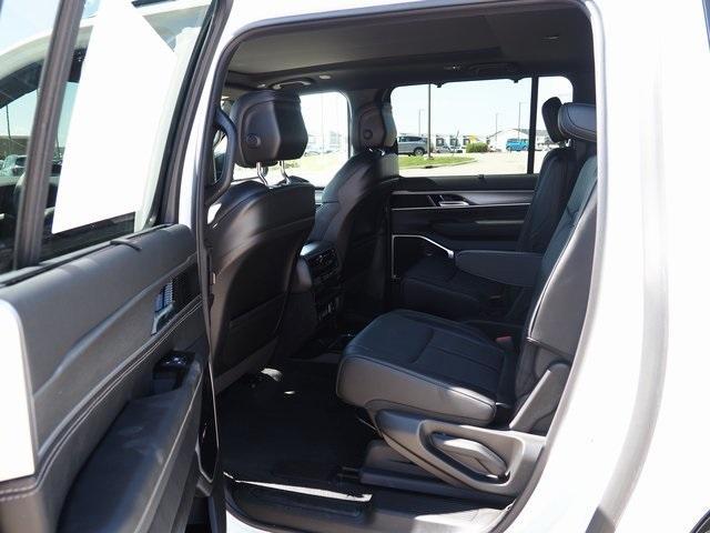 new 2025 Jeep Wagoneer L car, priced at $83,535