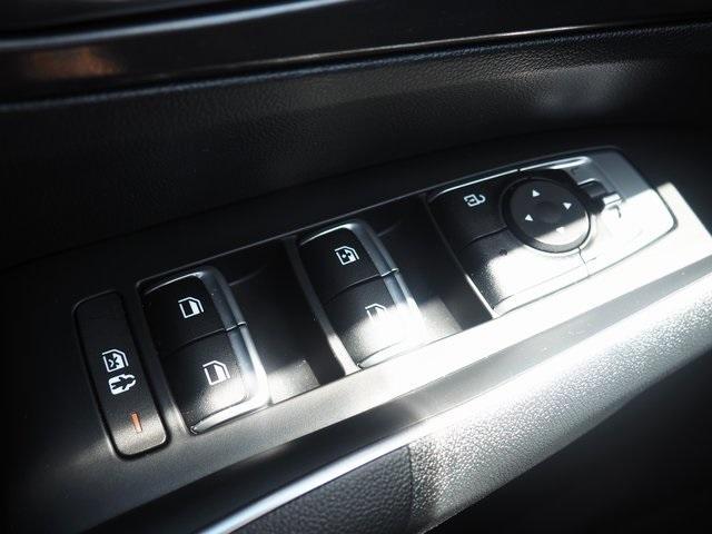 used 2021 Kia Sorento car, priced at $26,333