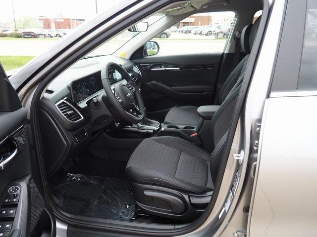 new 2025 Kia Seltos car, priced at $30,975
