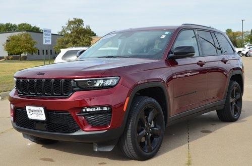 used 2023 Jeep Grand Cherokee car, priced at $27,885