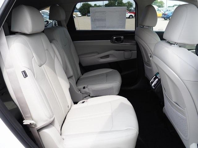 new 2025 Kia Sorento Hybrid car, priced at $42,625