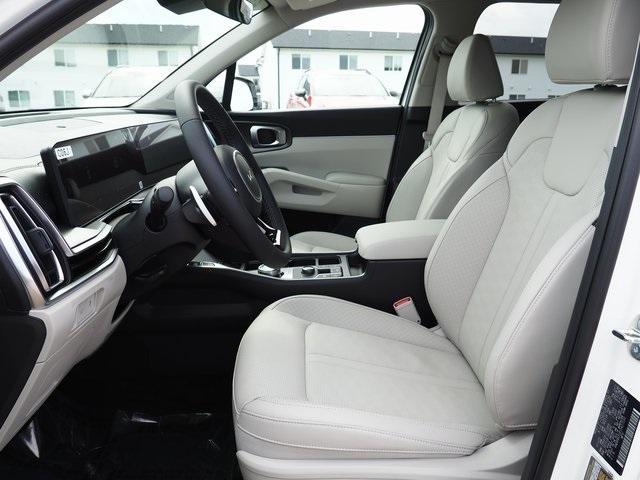 new 2025 Kia Sorento Hybrid car, priced at $42,625