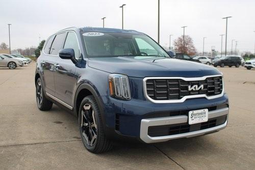 new 2025 Kia Telluride car, priced at $43,615