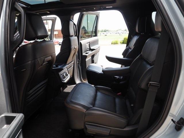 new 2025 Ford Expedition car, priced at $78,456