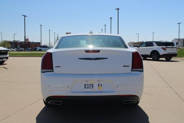 used 2022 Chrysler 300 car, priced at $25,885