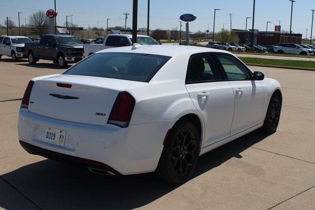 used 2022 Chrysler 300 car, priced at $25,885