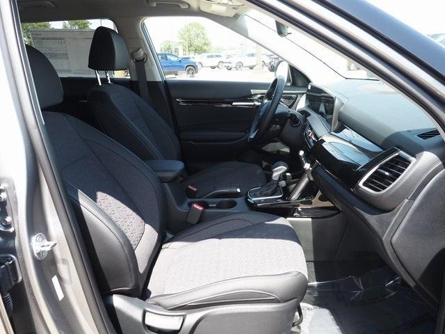 new 2025 Kia Seltos car, priced at $26,775