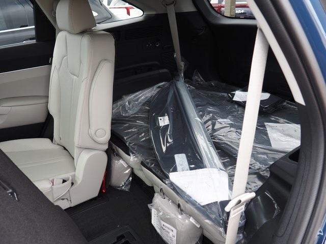 new 2025 Kia Sorento car, priced at $43,555