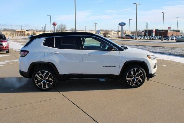 new 2025 Jeep Compass car, priced at $35,015