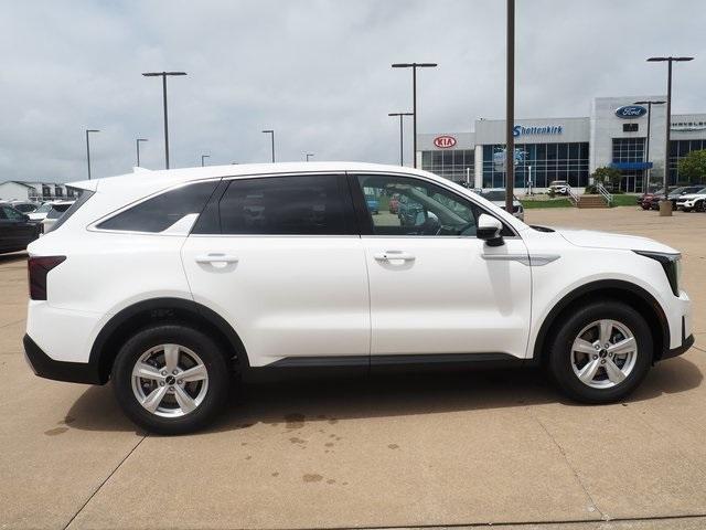 new 2025 Kia Sorento car, priced at $34,505