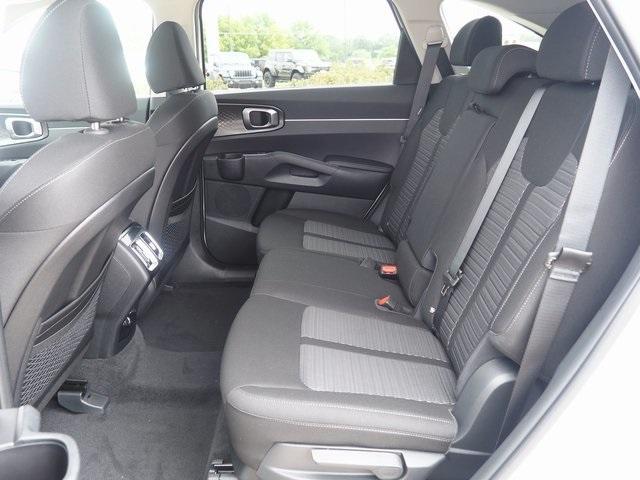 new 2025 Kia Sorento car, priced at $34,505