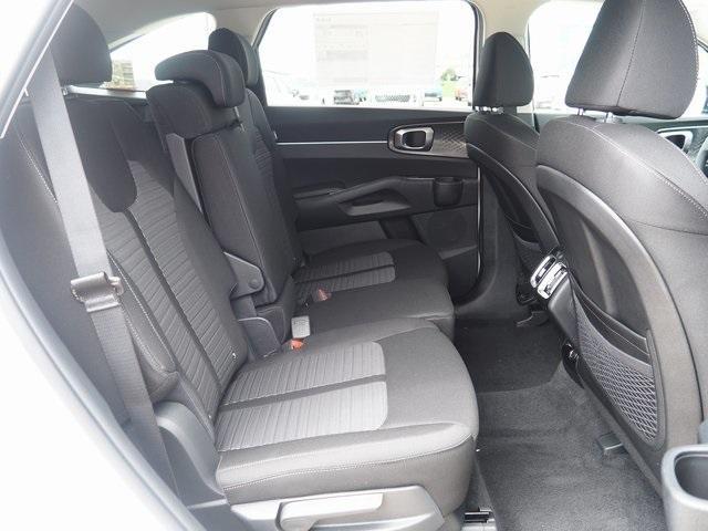 new 2025 Kia Sorento car, priced at $34,505