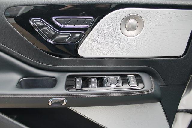 new 2025 Lincoln Aviator car, priced at $71,292