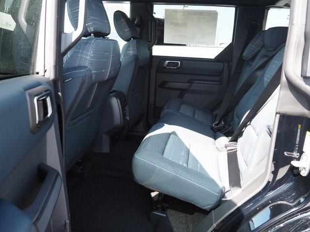 new 2025 Ford Bronco car, priced at $52,077