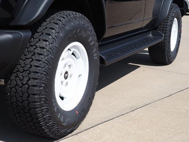new 2025 Ford Bronco car, priced at $52,077