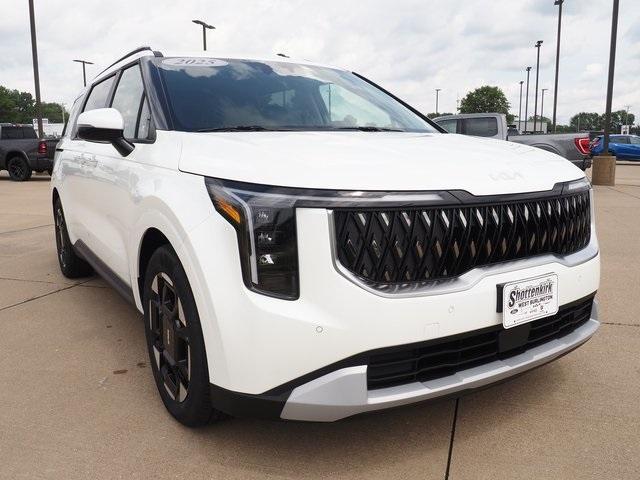 new 2025 Kia Carnival car, priced at $43,195