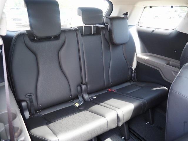 new 2026 Kia Carnival car, priced at $50,285