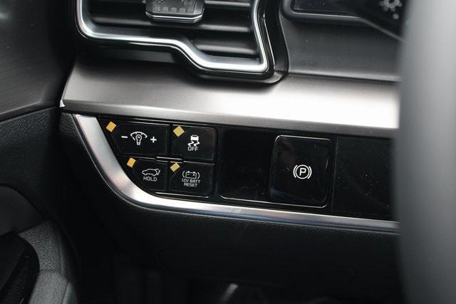 new 2025 Kia Sportage Hybrid car, priced at $35,660