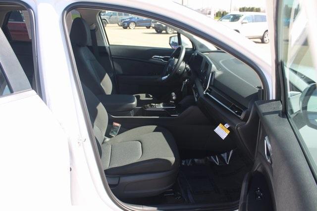 new 2025 Kia Sportage car, priced at $31,155