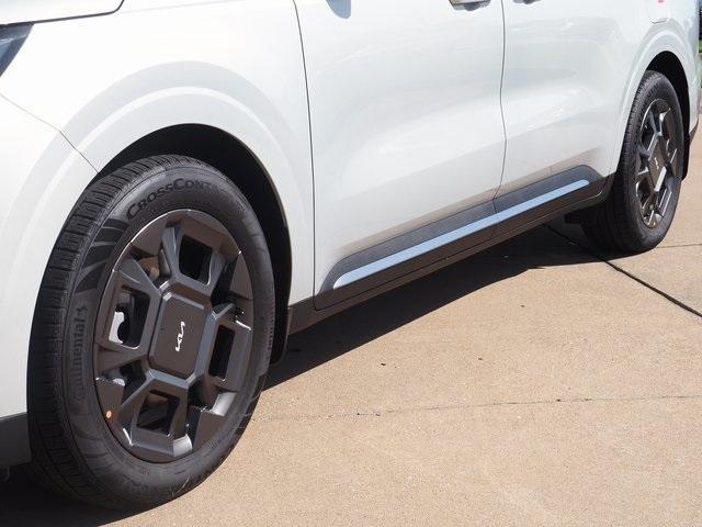 new 2026 Kia Carnival car, priced at $48,645
