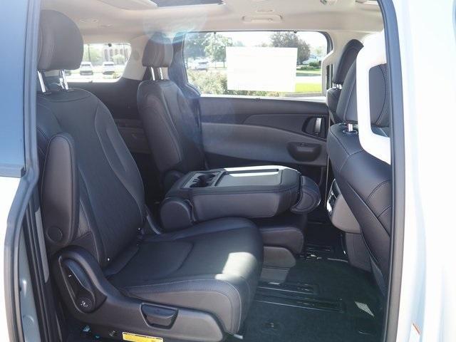 new 2026 Kia Carnival car, priced at $48,645