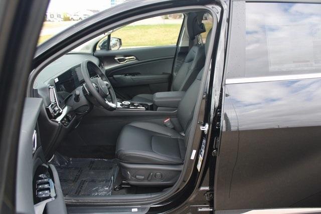 new 2025 Kia Sportage Hybrid car, priced at $35,440