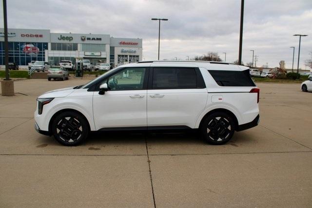 new 2025 Kia Carnival car, priced at $42,855