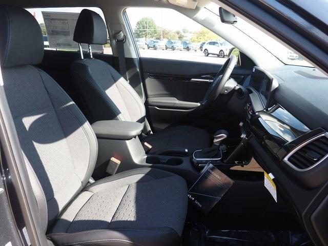 new 2026 Kia Seltos car, priced at $28,605