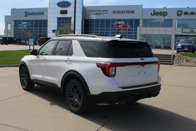 new 2025 Ford Explorer car, priced at $62,401