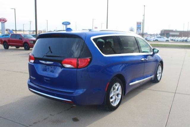 used 2019 Chrysler Pacifica car, priced at $23,755