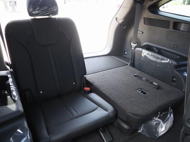 new 2025 Kia Sorento car, priced at $48,060