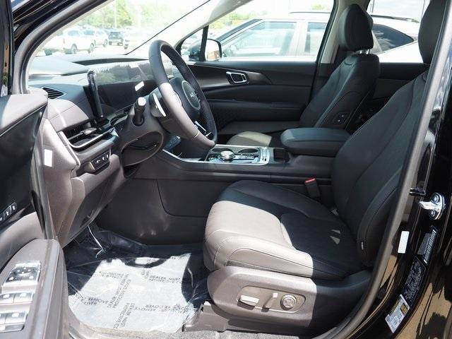 new 2025 Kia Carnival Hybrid car, priced at $51,125