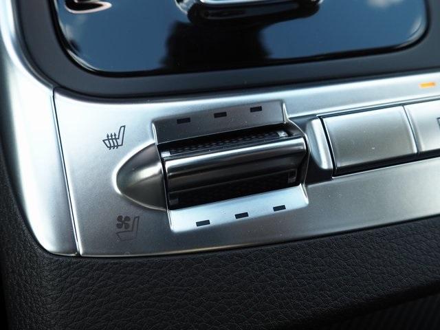 new 2025 Kia Carnival Hybrid car, priced at $51,125
