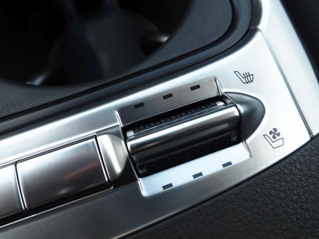 new 2025 Kia Carnival Hybrid car, priced at $51,125