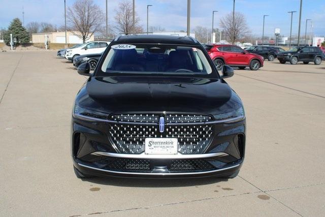 new 2025 Lincoln Nautilus car, priced at $68,160