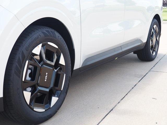 new 2026 Kia Carnival car, priced at $43,415