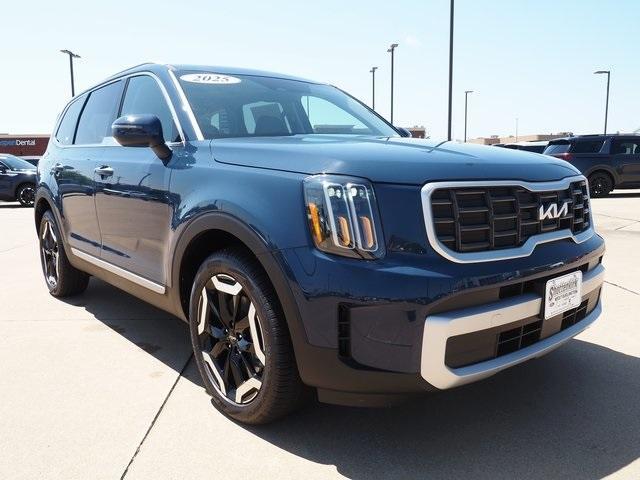 new 2025 Kia Telluride car, priced at $43,705