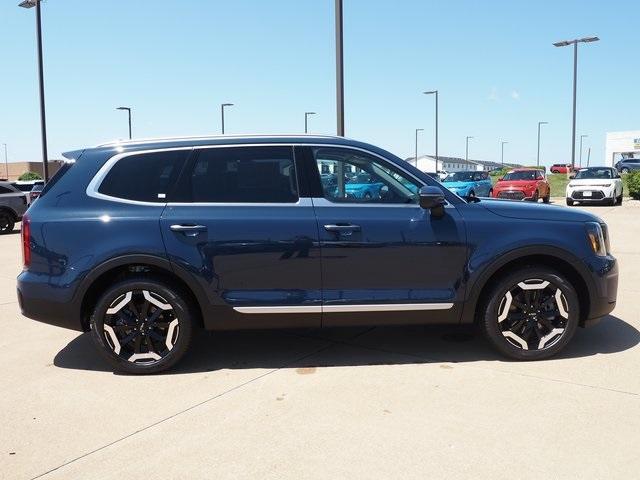 new 2025 Kia Telluride car, priced at $43,705