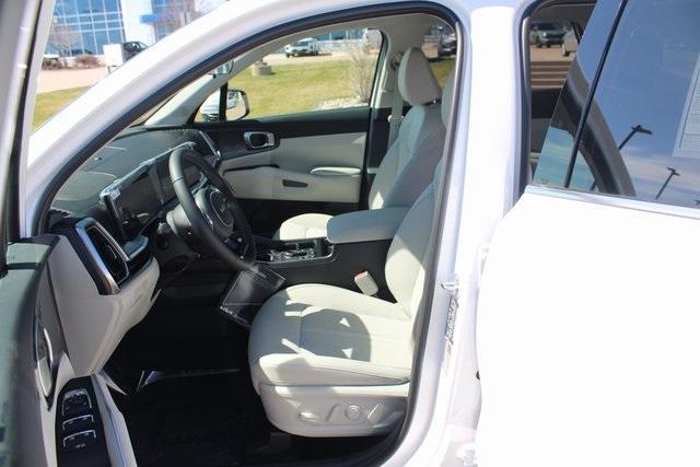 new 2025 Kia Sorento car, priced at $39,405
