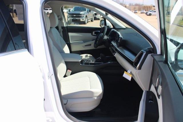 new 2025 Kia Sorento car, priced at $39,405