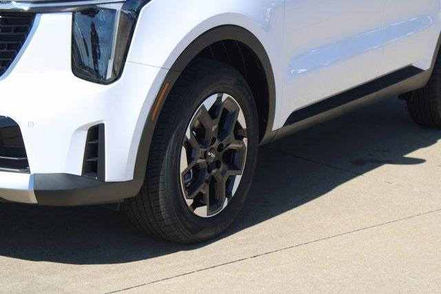 new 2025 Kia Sorento car, priced at $39,405